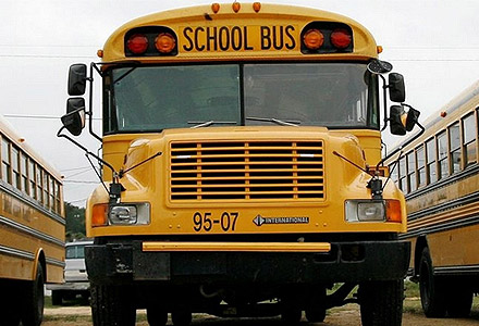 Resultado de imagen de Transforman autobuses escolares bibliotecas eeuu"